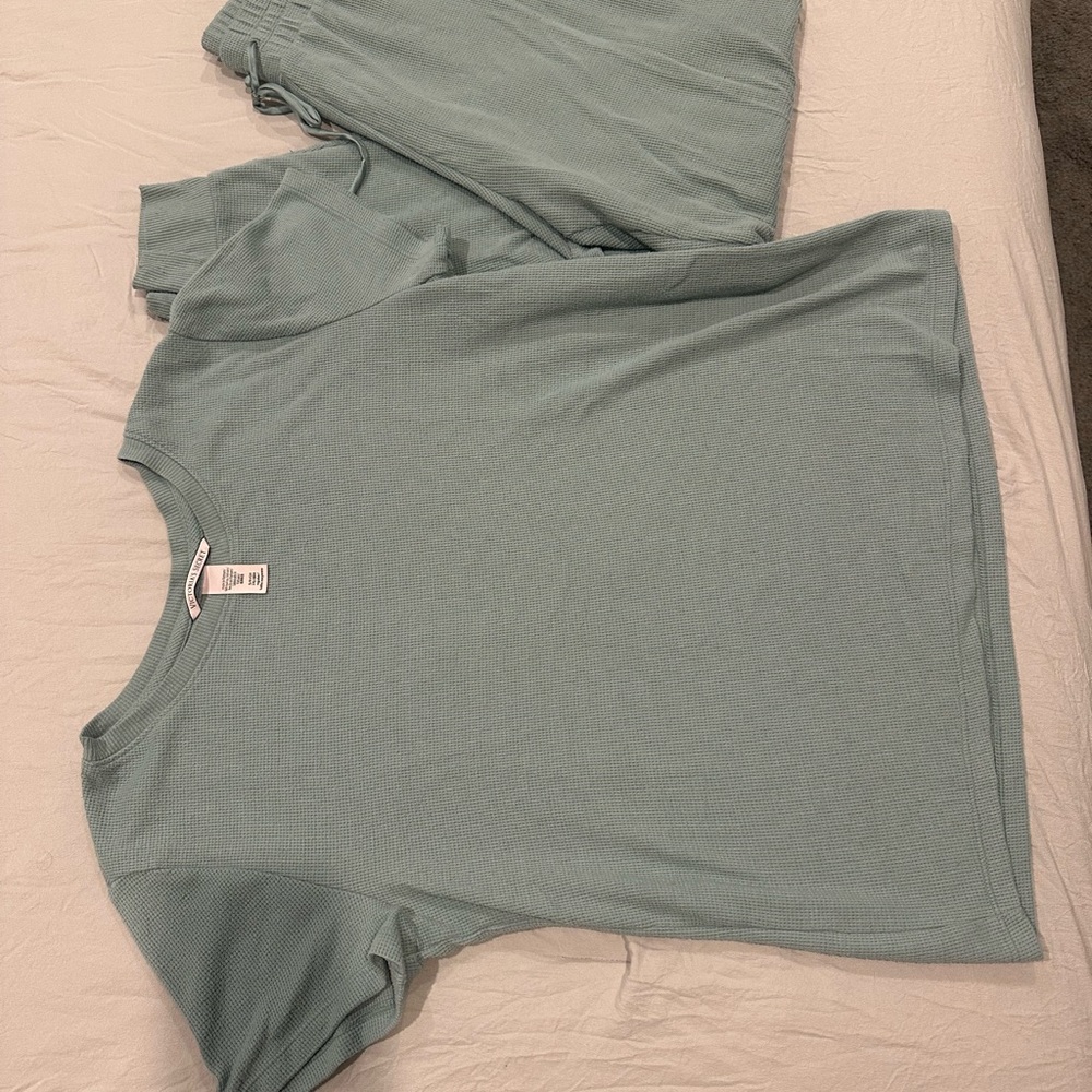 Victoria’s Secret pajama Set